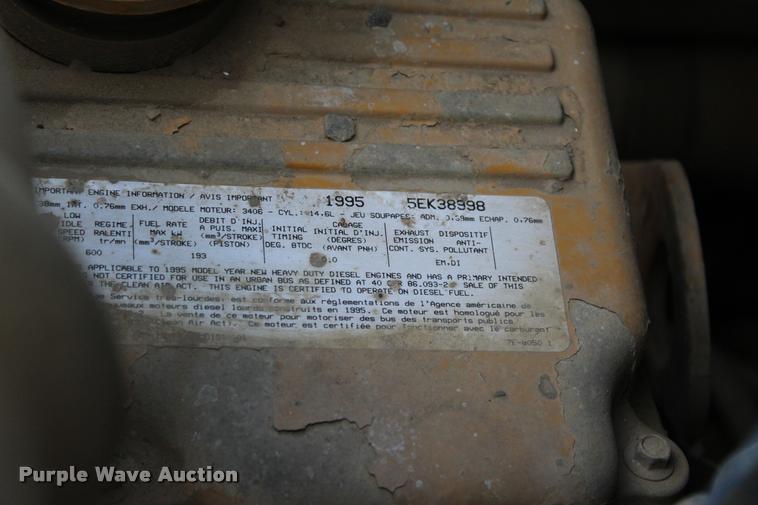 image for item L4971 1995 International 9400 dump truck