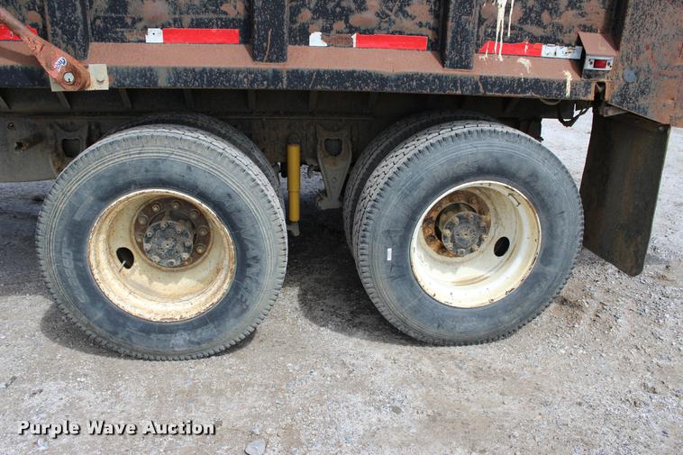 image for item L4971 1995 International 9400 dump truck