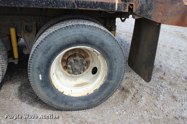image for item L4971 1995 International 9400 dump truck