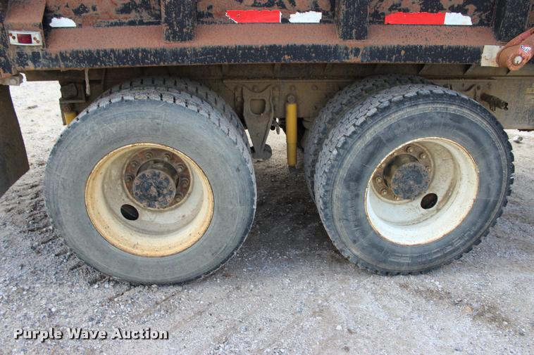 image for item L4971 1995 International 9400 dump truck