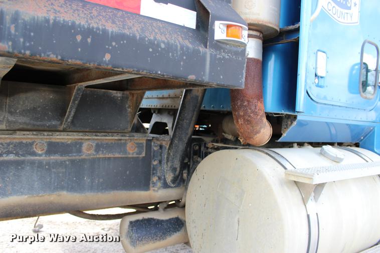 image for item L4971 1995 International 9400 dump truck