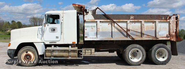 image for item L4972 1993 Freightliner FLD dump truck