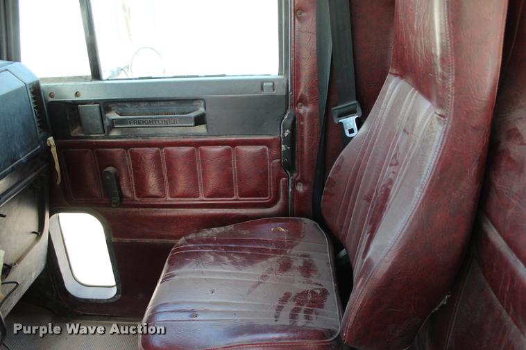 image for item L4972 1993 Freightliner FLD dump truck