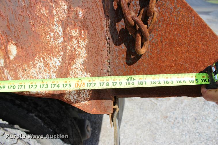 image for item L4972 1993 Freightliner FLD dump truck