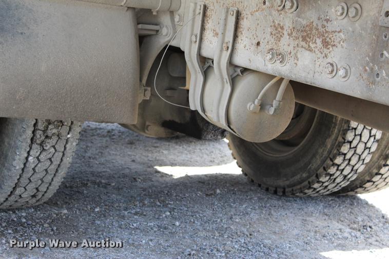 image for item L4972 1993 Freightliner FLD dump truck