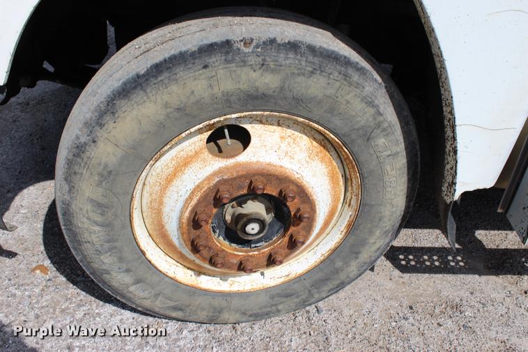 image for item L4972 1993 Freightliner FLD dump truck