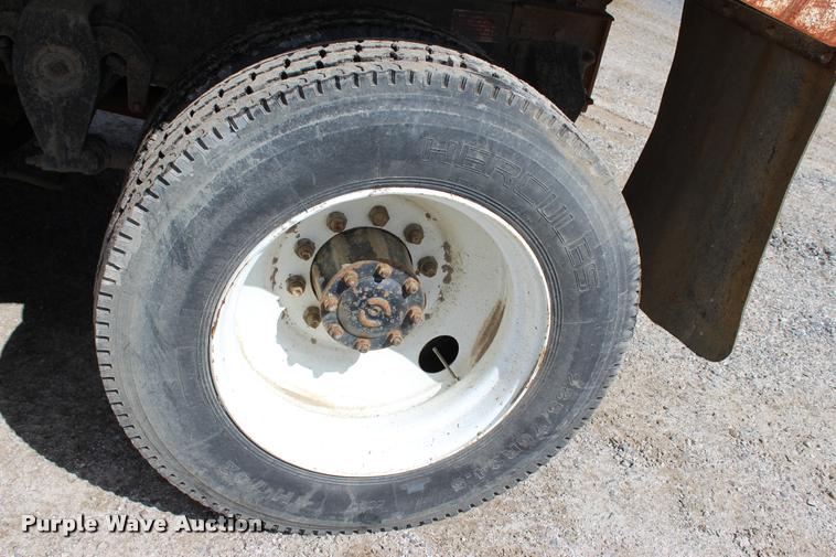 image for item L4972 1993 Freightliner FLD dump truck