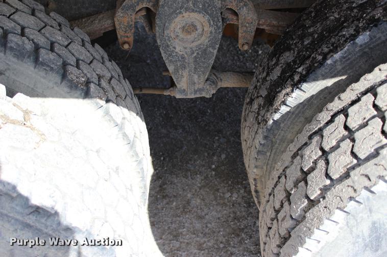 image for item L4972 1993 Freightliner FLD dump truck