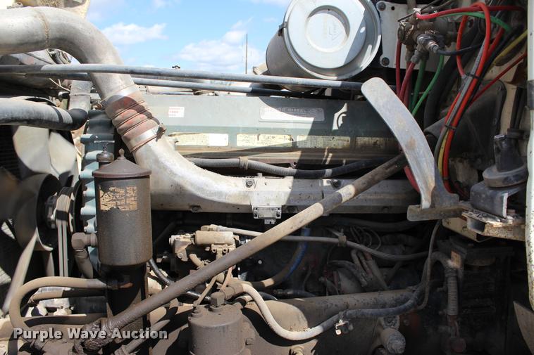 image for item L4972 1993 Freightliner FLD dump truck