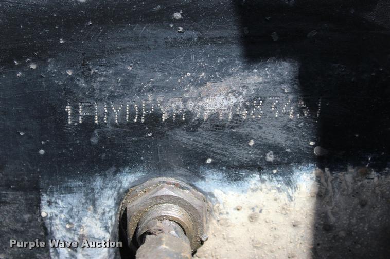 image for item L4972 1993 Freightliner FLD dump truck