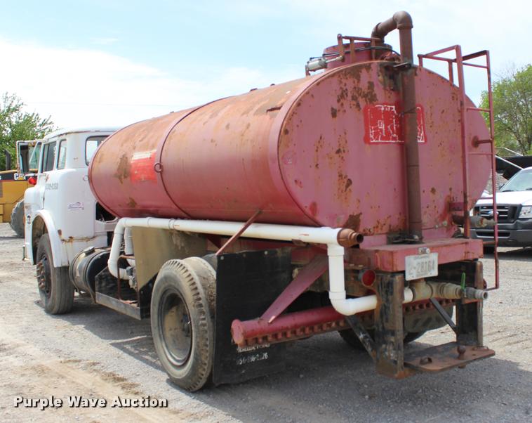 image for item L4973 1978 Ford 8000 tank truck