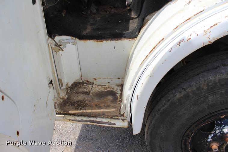 image for item L4973 1978 Ford 8000 tank truck
