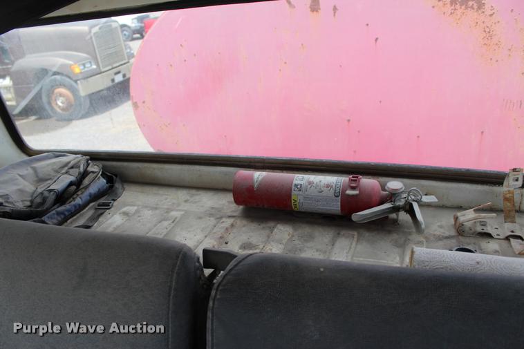 image for item L4973 1978 Ford 8000 tank truck