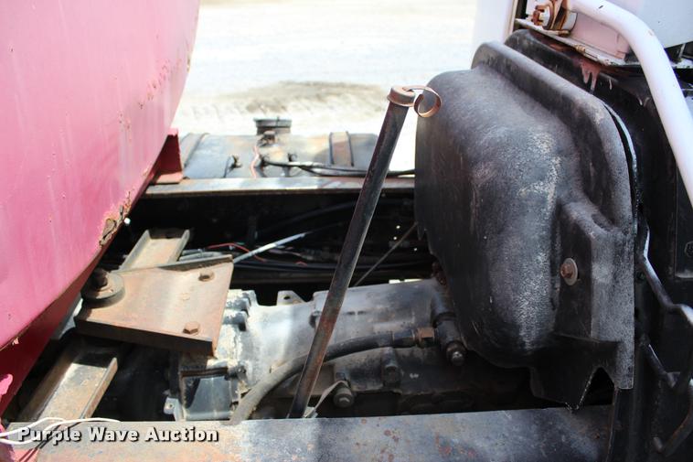 image for item L4973 1978 Ford 8000 tank truck