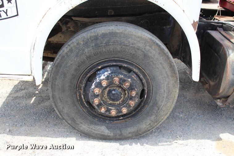 image for item L4973 1978 Ford 8000 tank truck
