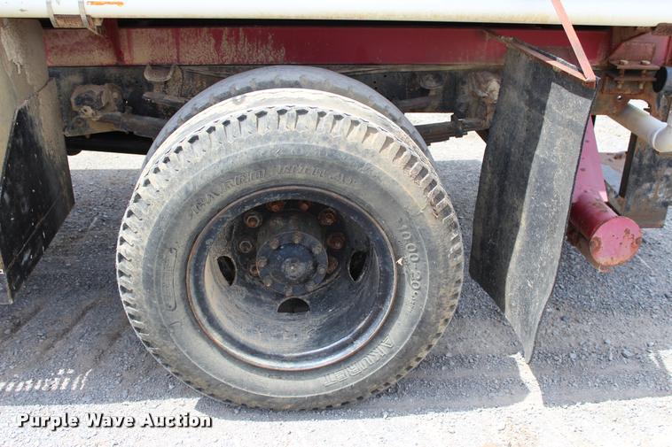 image for item L4973 1978 Ford 8000 tank truck