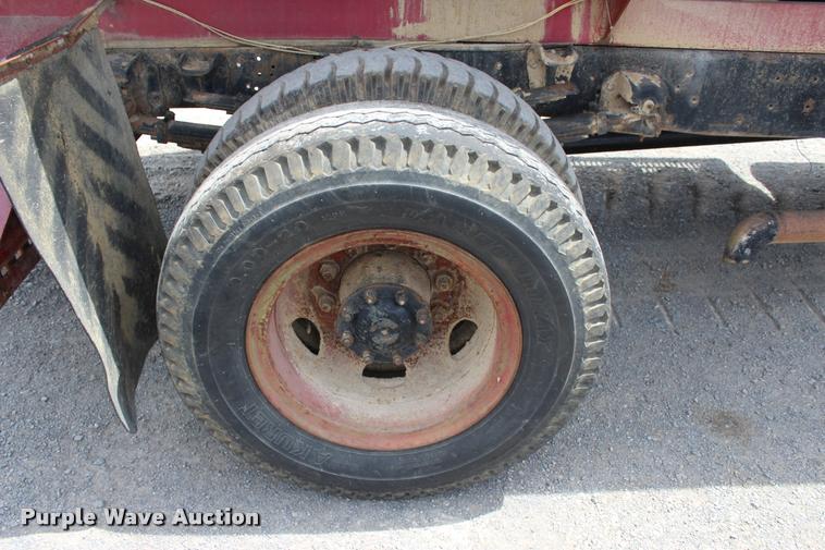 image for item L4973 1978 Ford 8000 tank truck