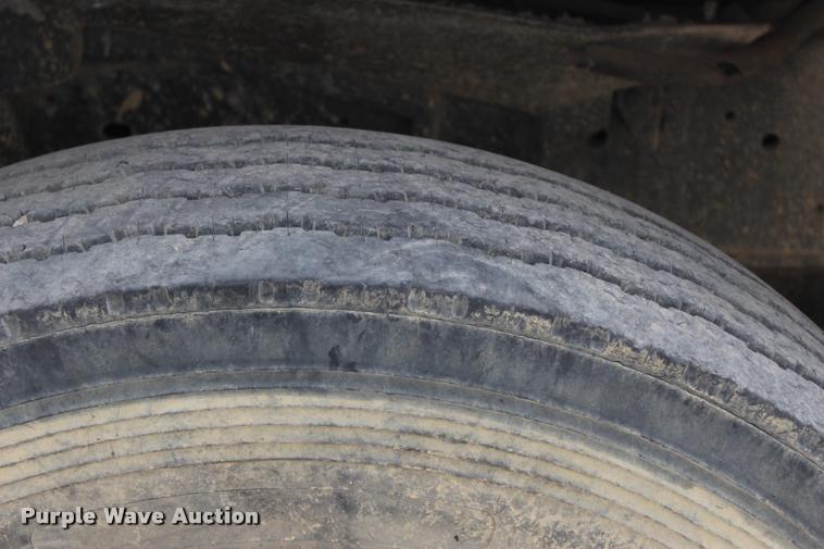 image for item L4973 1978 Ford 8000 tank truck