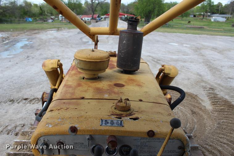 image for item L4974 1964 Caterpillar D6B dozer