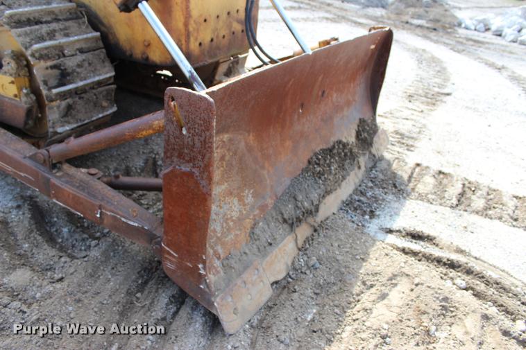 image for item L4974 1964 Caterpillar D6B dozer