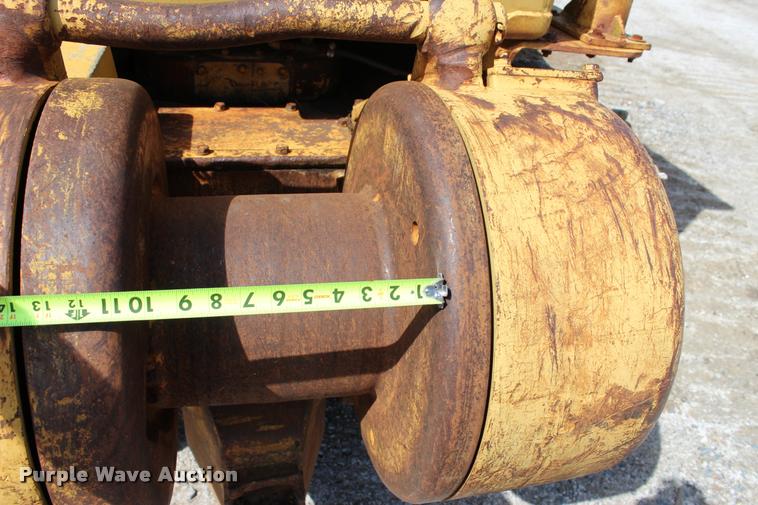 image for item L4974 1964 Caterpillar D6B dozer