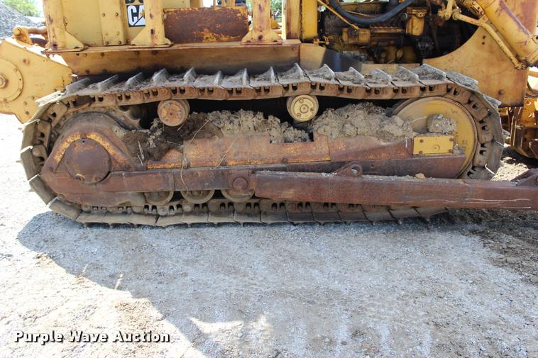 image for item L4974 1964 Caterpillar D6B dozer