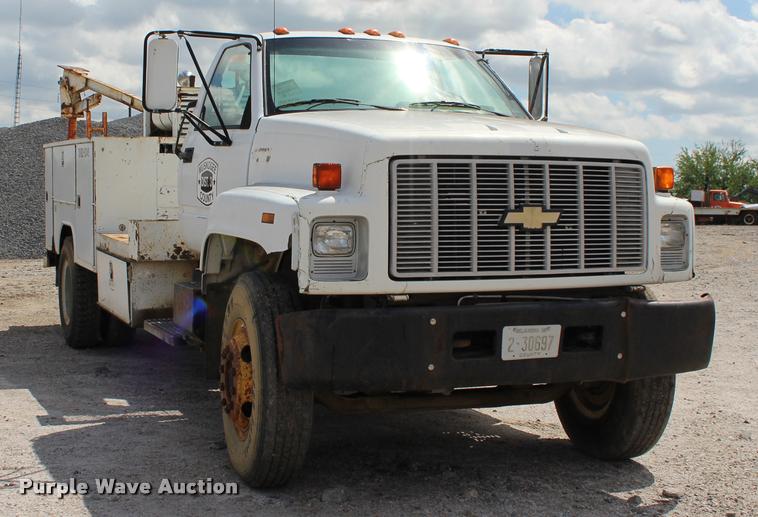 image for item L4975 1995 Chevrolet Kodiak service truck with crane