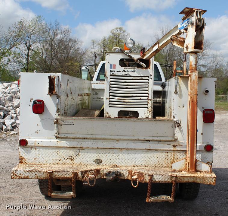 image for item L4975 1995 Chevrolet Kodiak service truck with crane