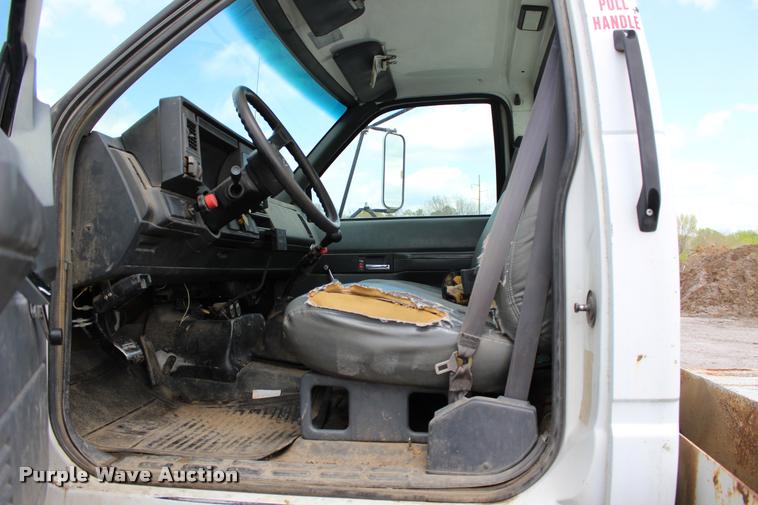 image for item L4975 1995 Chevrolet Kodiak service truck with crane