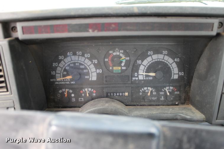 image for item L4975 1995 Chevrolet Kodiak service truck with crane