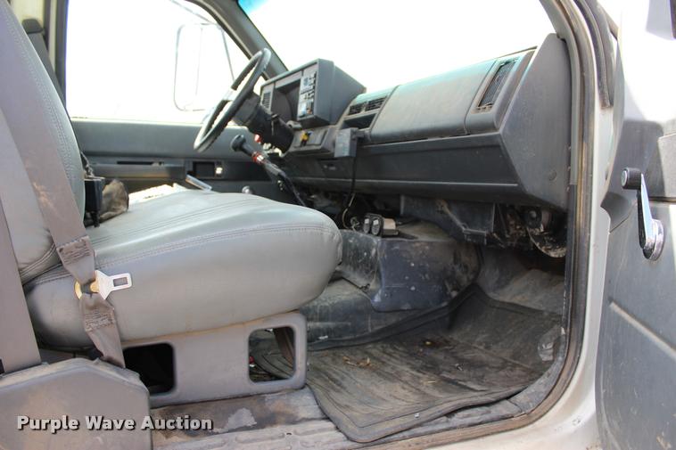 image for item L4975 1995 Chevrolet Kodiak service truck with crane