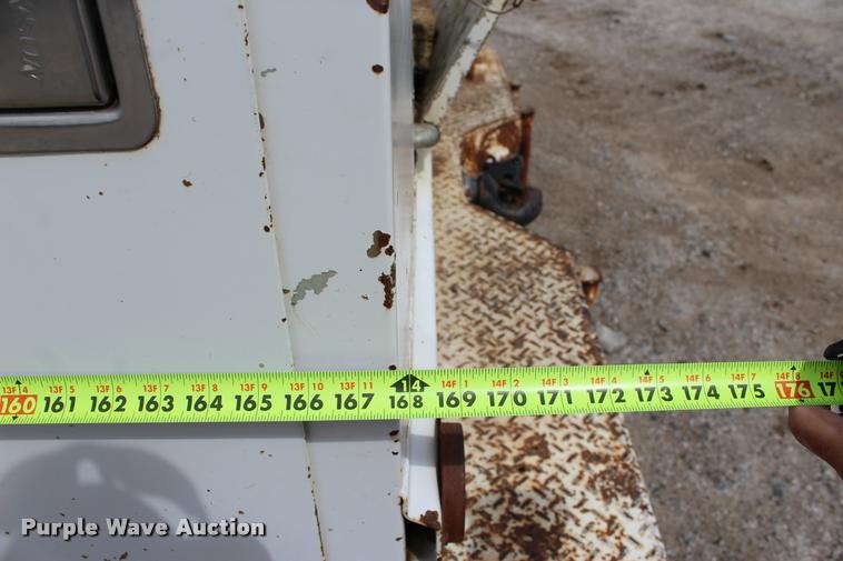 image for item L4975 1995 Chevrolet Kodiak service truck with crane