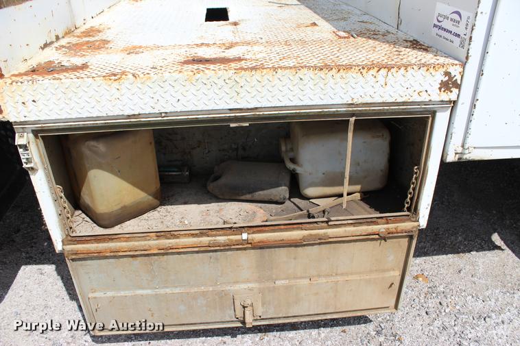 image for item L4975 1995 Chevrolet Kodiak service truck with crane