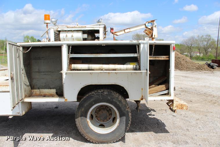 image for item L4975 1995 Chevrolet Kodiak service truck with crane