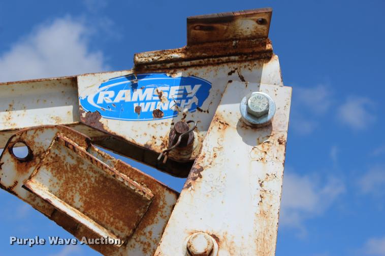 image for item L4975 1995 Chevrolet Kodiak service truck with crane