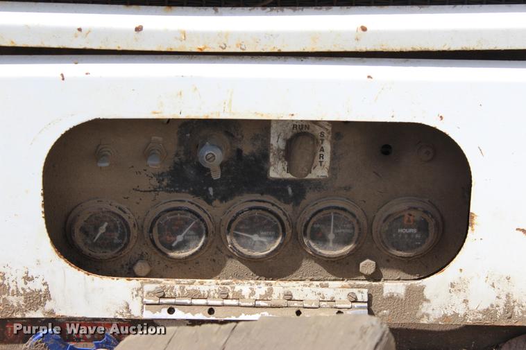 image for item L4975 1995 Chevrolet Kodiak service truck with crane