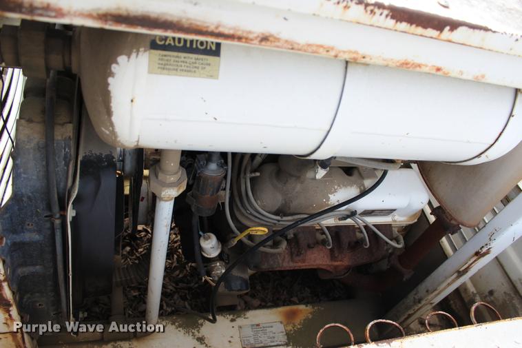 image for item L4975 1995 Chevrolet Kodiak service truck with crane