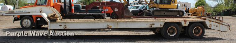image for item L4977 1978 Phelan WT25KZA drop deck equipment trailer
