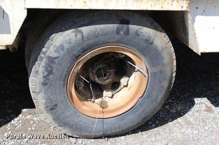 image for item L4977 1978 Phelan WT25KZA drop deck equipment trailer