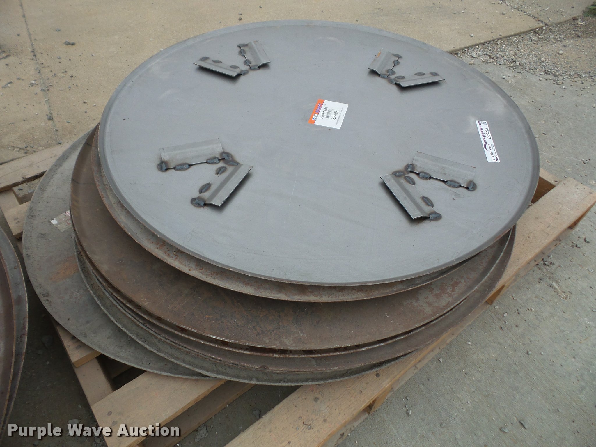 (10) concrete float pans in Louisburg, KS Item DC9222 sold Purple Wave