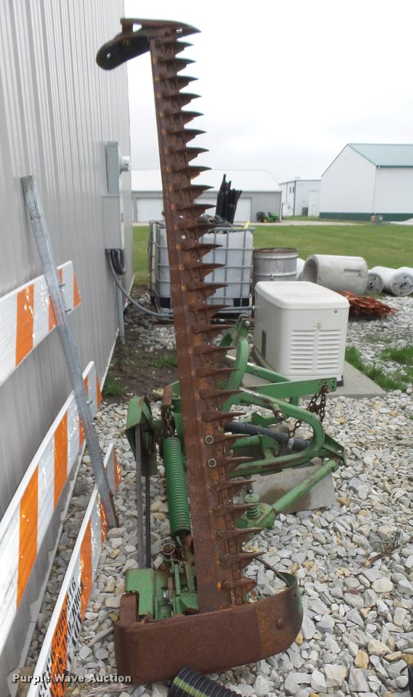 image for item AU9594 John Deere 350 sickle mower