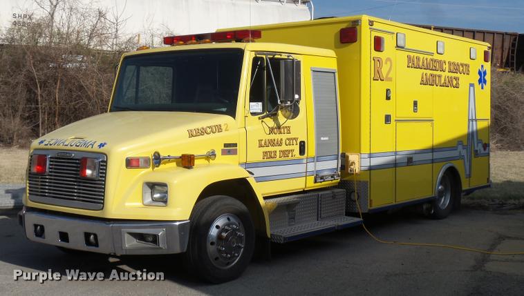 image for item BH9307 2001 Freightliner FL60 ambulance