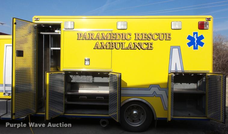 image for item BH9307 2001 Freightliner FL60 ambulance