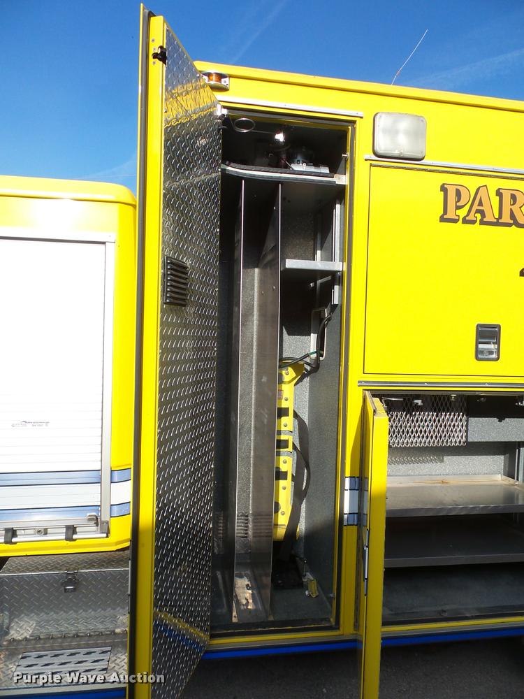 image for item BH9307 2001 Freightliner FL60 ambulance