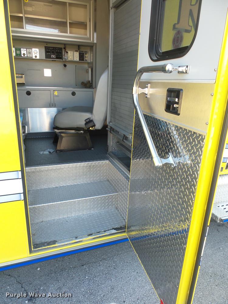 image for item BH9307 2001 Freightliner FL60 ambulance