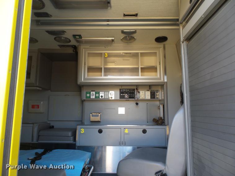 image for item BH9307 2001 Freightliner FL60 ambulance