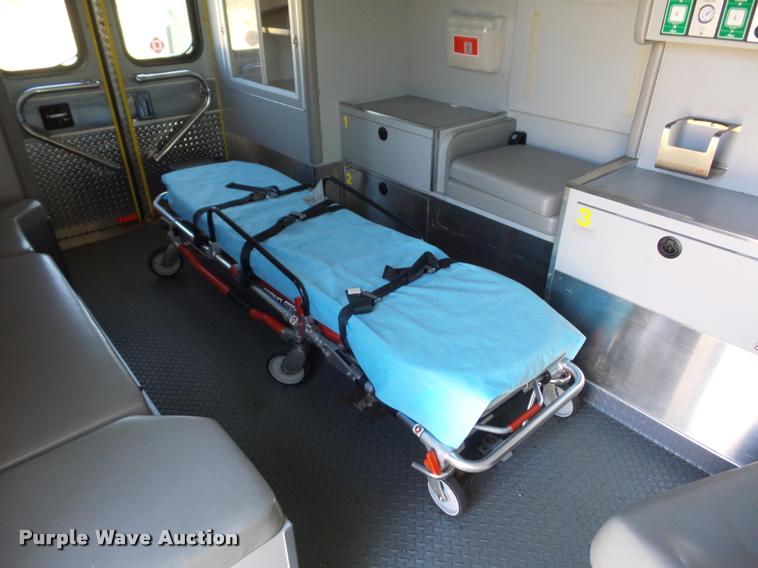 image for item BH9307 2001 Freightliner FL60 ambulance