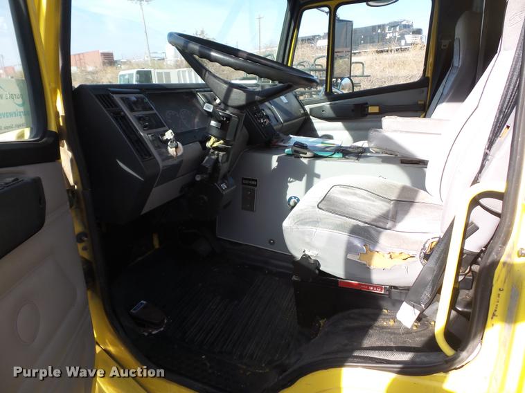 image for item BH9307 2001 Freightliner FL60 ambulance