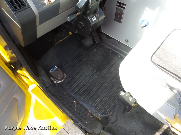 image for item BH9307 2001 Freightliner FL60 ambulance