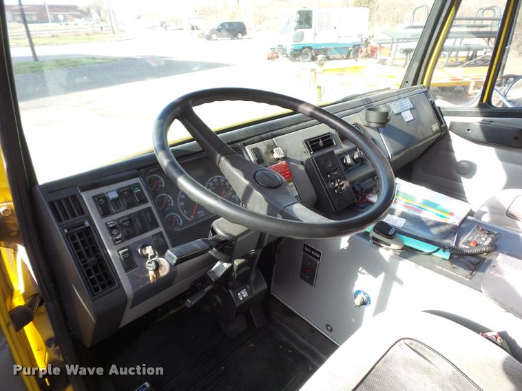 image for item BH9307 2001 Freightliner FL60 ambulance